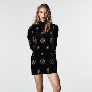 embroidered velvet dress. size xs